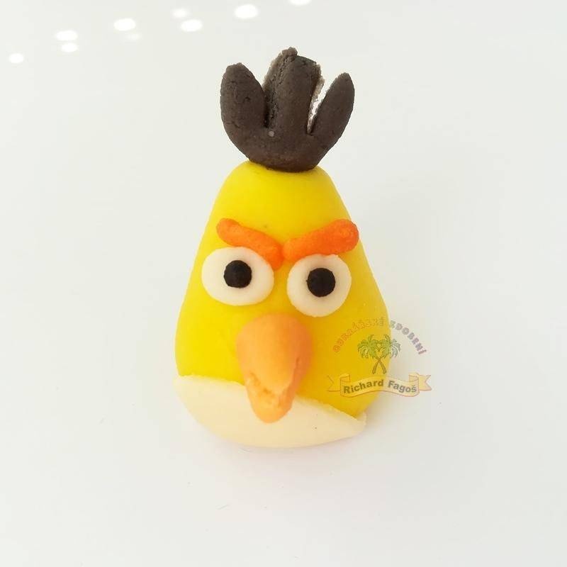 Figurka na dort Angry Birds Chuck 4cm  z kokosové hmoty Fagos
