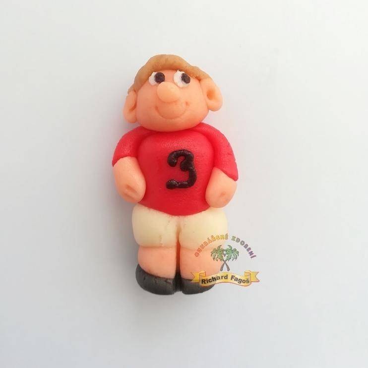Figurka na dort fotbalista červený dres 6cm z kokosové hmoty Fagos